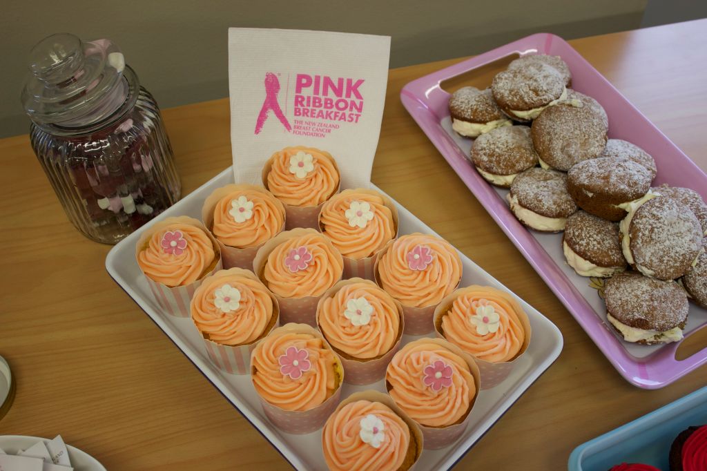15 - 5 - 14 OWLS Pink Ribbon Morning Tea 06